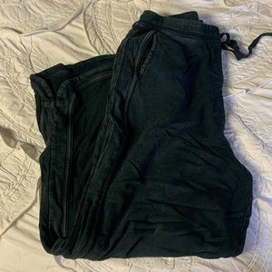 Three Bird Nest. Tulips hem sweatpants. Wide leg. M EUC